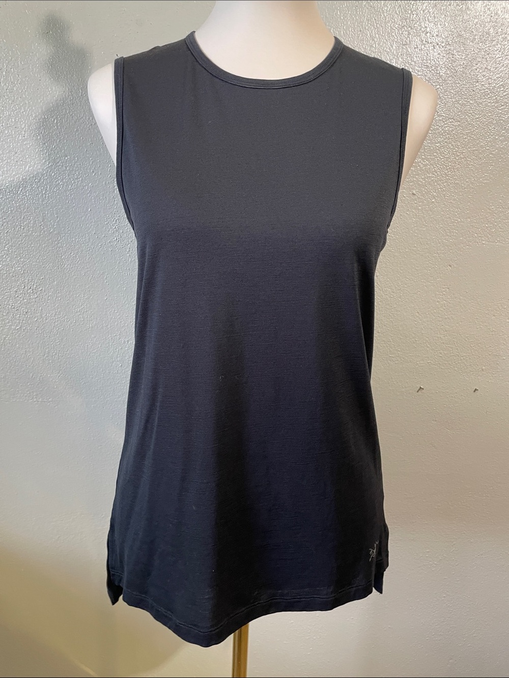 Wool Blend Sleeveless Athletic Tank Top Small Black BaseLayer Outdoor Arc’teryx